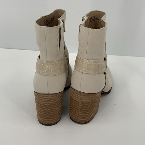 Vionic Carnelia ankle boots cream leather shoe heel tooled zipper new 9 - Picture 5 of 6